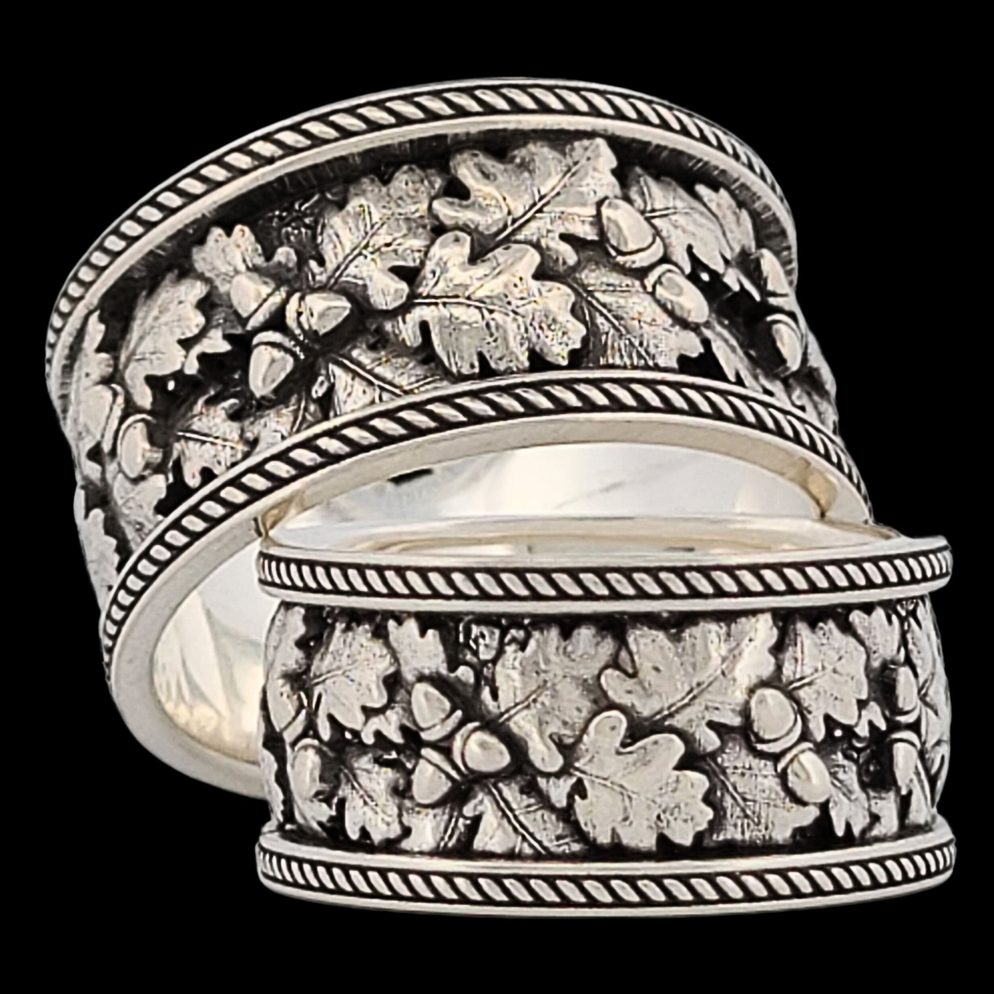 AUTUMN OAKS AND ACORNS