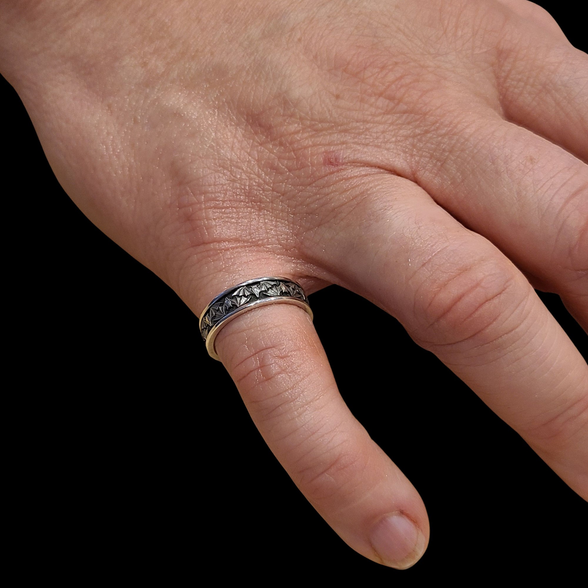 BAT NARROW Band Ring