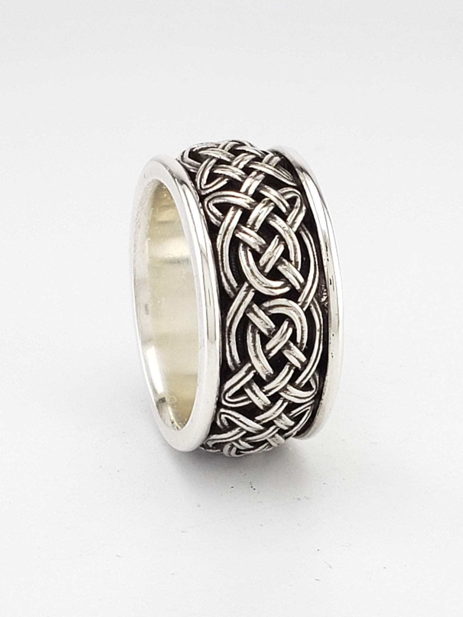 KELLS KNOT - Starting at $199 - Celtic Jewelscapes
