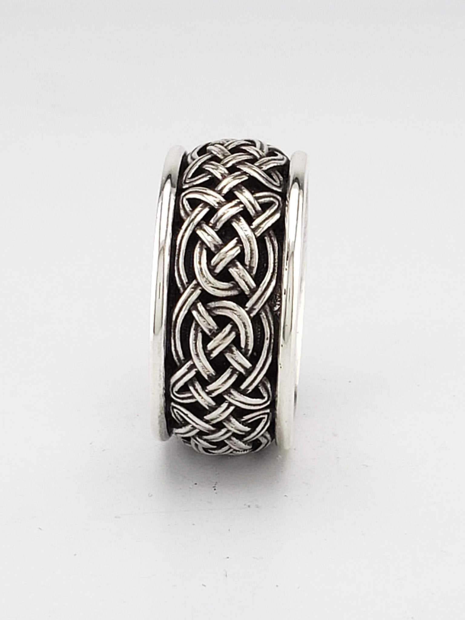 KELLS KNOT - Starting at $199 - Celtic Jewelscapes