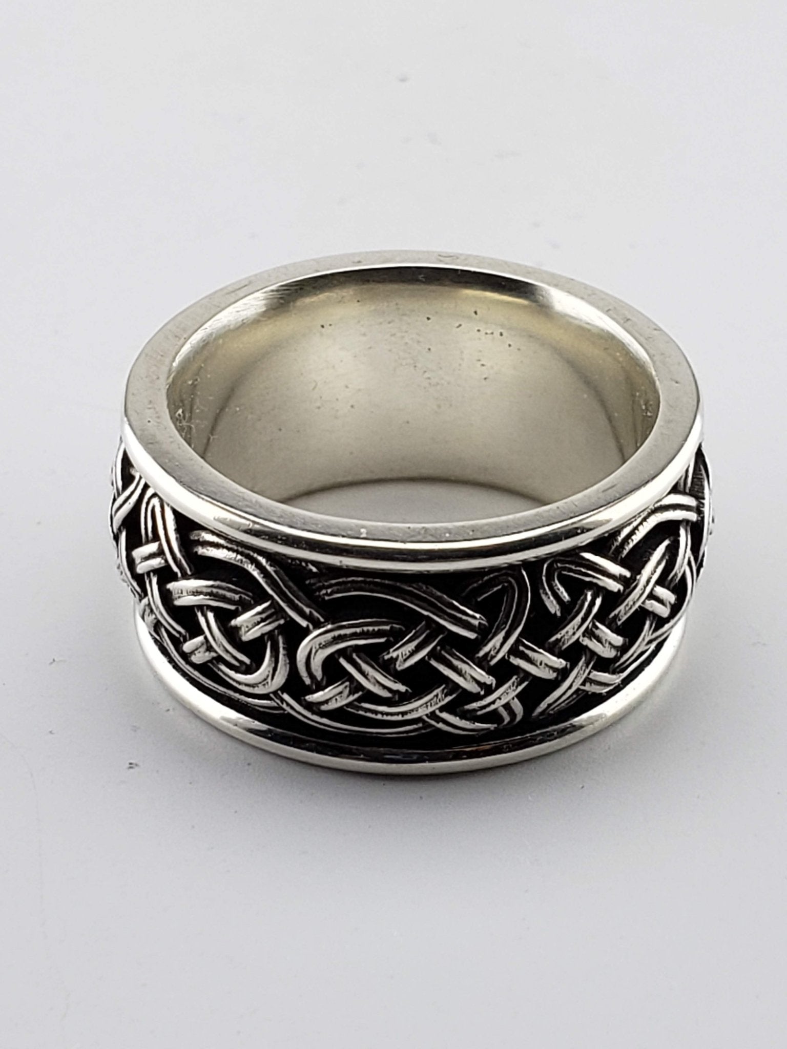 KELLS KNOT - Starting at $199 - Celtic Jewelscapes