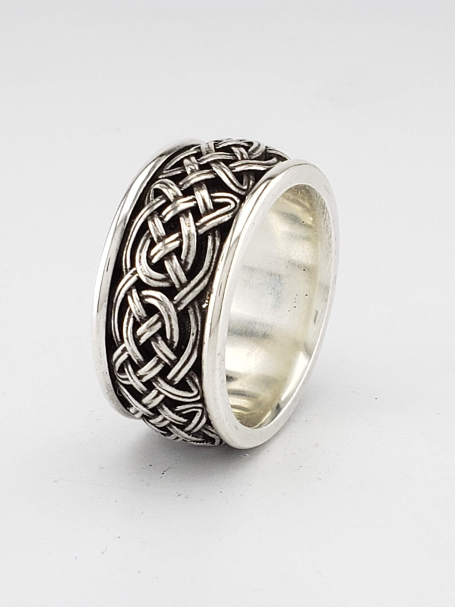 KELLS KNOT - Starting at $199 - Celtic Jewelscapes